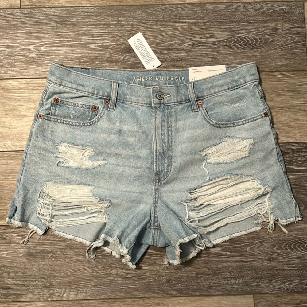 American Eagle 90’s Boyfriend Short Women’s 12